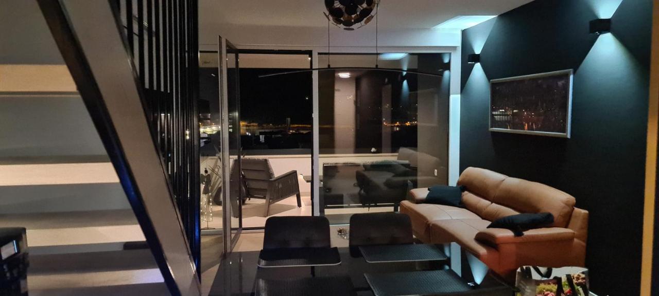 Penthouse Apartman Marcelina In Trogir Kültér fotó