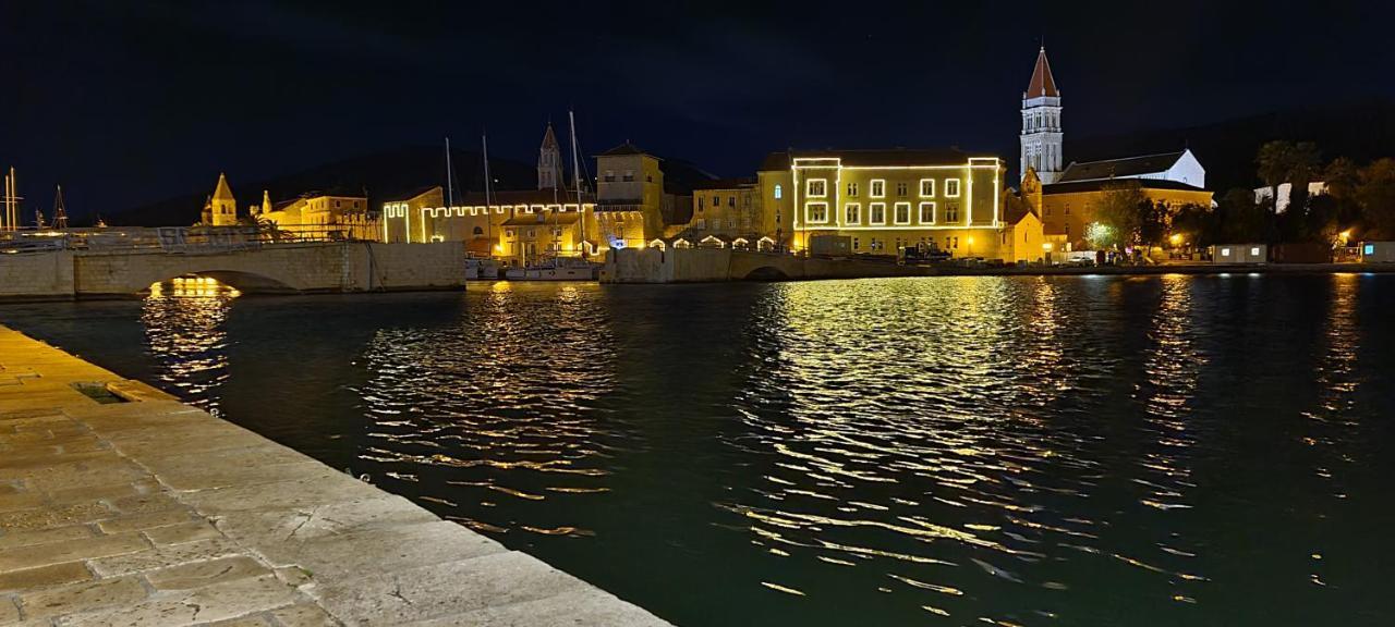 Penthouse Apartman Marcelina In Trogir Kültér fotó